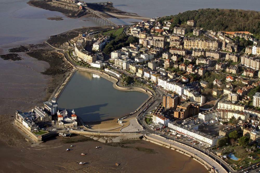 Cannon House Weston-super-Mare Exteriör bild