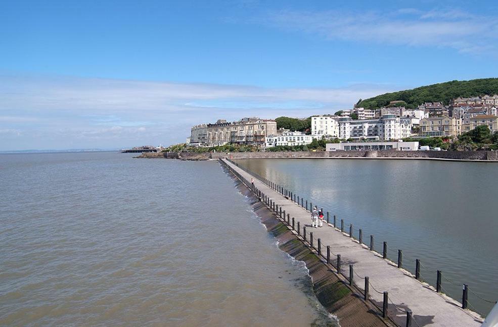 Cannon House Weston-super-Mare Exteriör bild